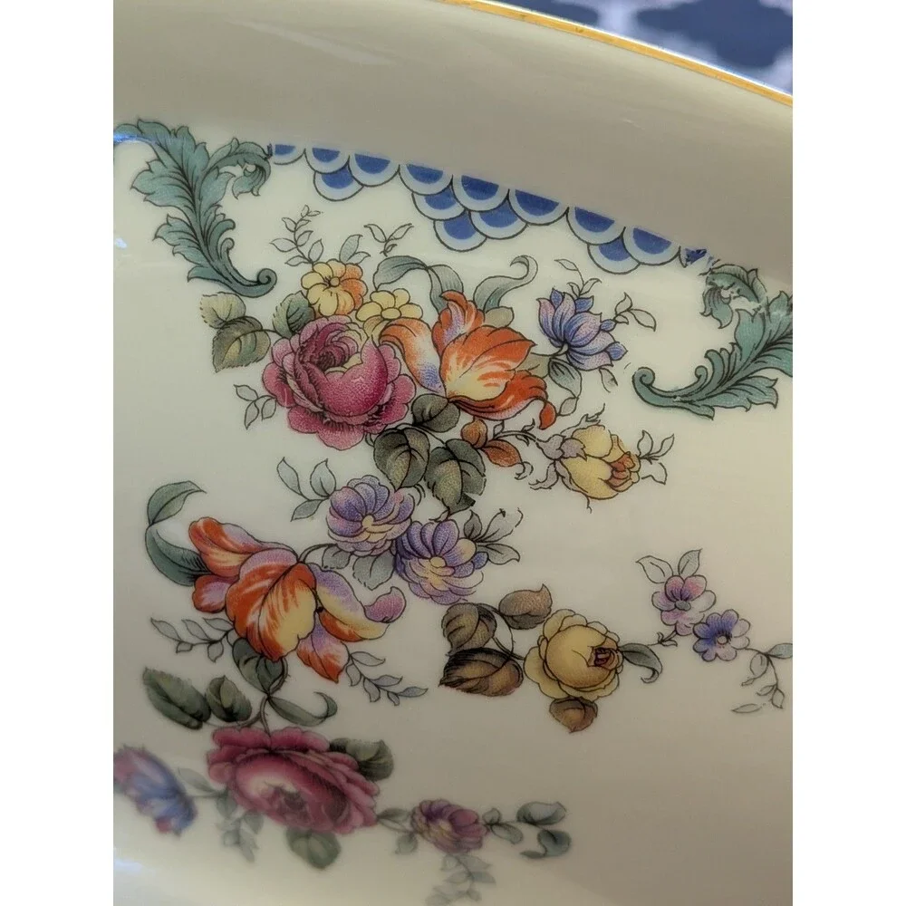 Royal Bayreuth Franklin Bone China Round Covered Vegetable Bowl Romantic Floral